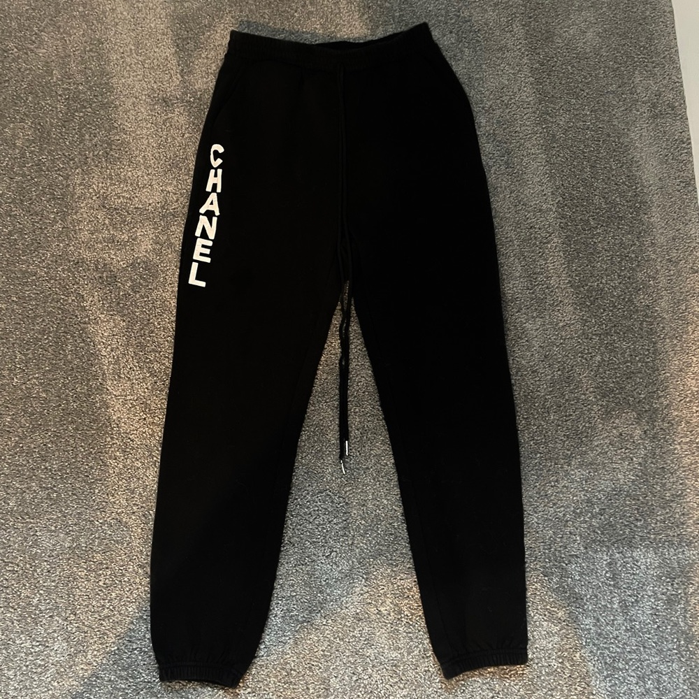 Chanel (The Custom Movement), S, Black and White